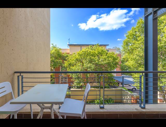 2 BEDROOM SECTIONAL TITLE FOR SALE IN DOUGLASDALE